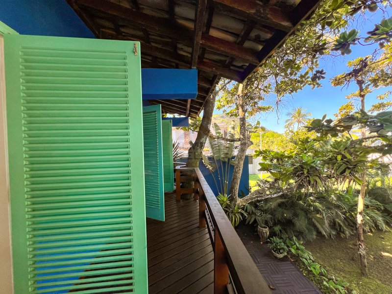 Casa Grandiosa Pé na Areia na Praia de Juquehy com Amplo Jardim - LOCAÇÃO MENSAL - São Sebastião - 