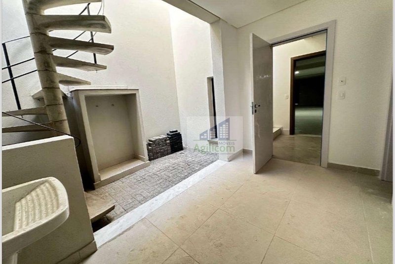CASA DE CONDOMÍNIO À VENDA EM ALTO DA BOA VISTA COM 4 DORMTÓRIOS E 4 VAGAS Rua Comendador Elias Zarzur São Paulo - 