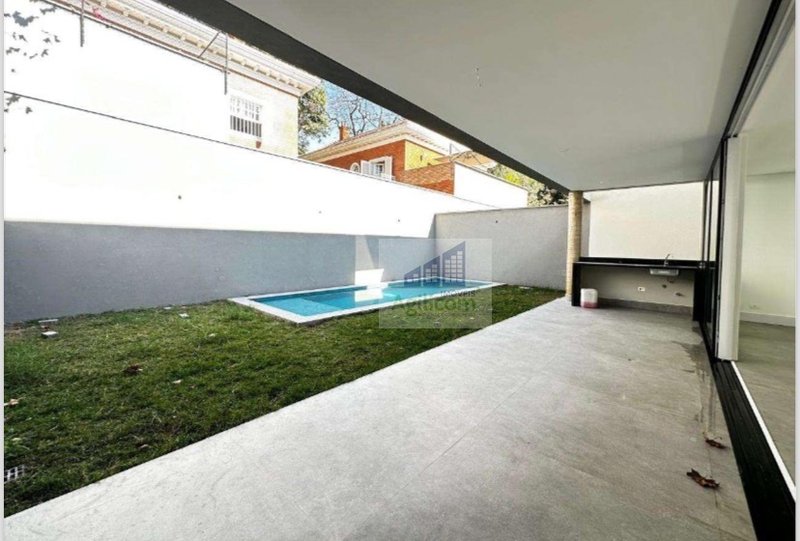 CASA DE CONDOMÍNIO À VENDA EM ALTO DA BOA VISTA COM 4 DORMTÓRIOS E 4 VAGAS Rua Comendador Elias Zarzur São Paulo - 