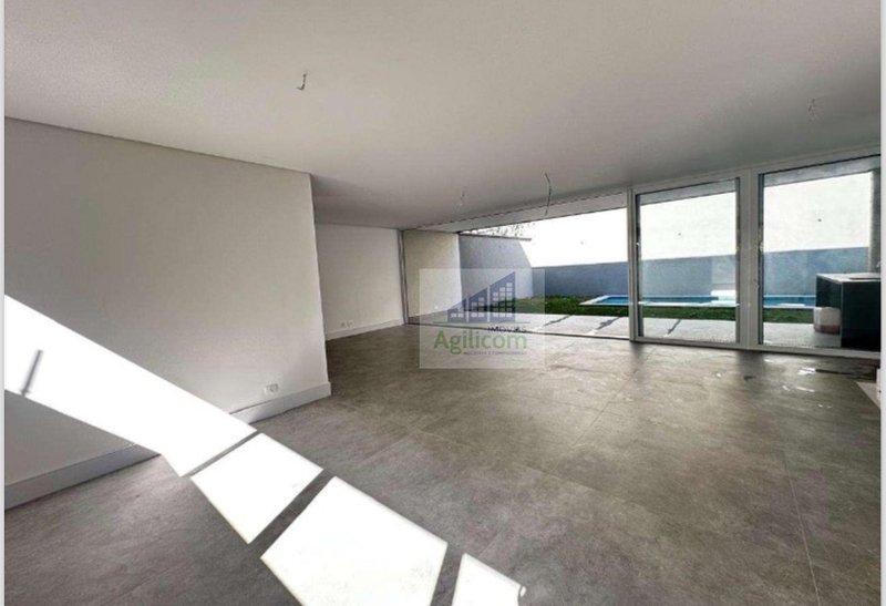 CASA DE CONDOMÍNIO À VENDA EM ALTO DA BOA VISTA COM 4 DORMTÓRIOS E 4 VAGAS Rua Comendador Elias Zarzur São Paulo - 