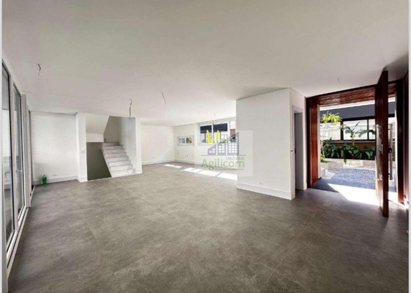 CASA DE CONDOMÍNIO À VENDA EM ALTO DA BOA VISTA COM 4 DORMTÓRIOS E 4 VAGAS Rua Comendador Elias Zarzur São Paulo - 