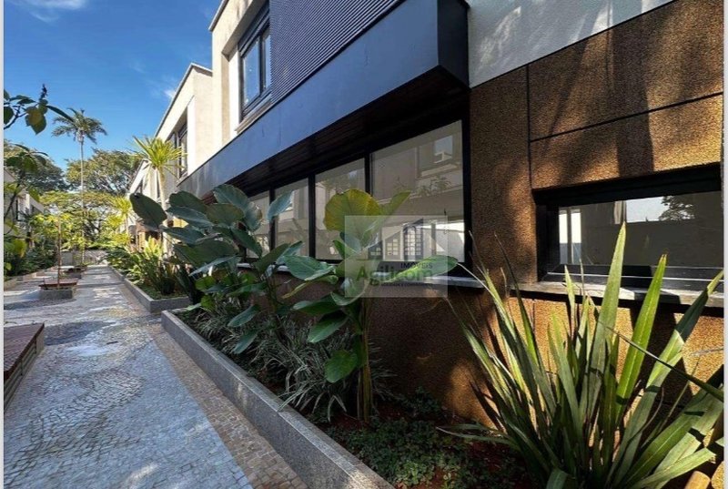 CASA DE CONDOMÍNIO À VENDA EM ALTO DA BOA VISTA COM 4 DORMTÓRIOS E 4 VAGAS Rua Comendador Elias Zarzur São Paulo - 