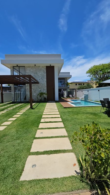 Casa com 8 suítes no condomínio Paraíso em Guarajuba Rodovia BA-099 Camaçari - 