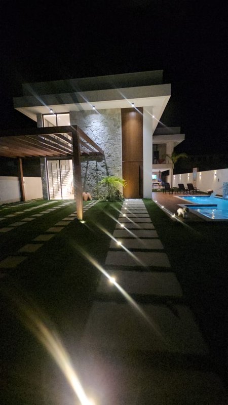 Casa com 8 suítes no condomínio Paraíso em Guarajuba Rodovia BA-099 Camaçari - 