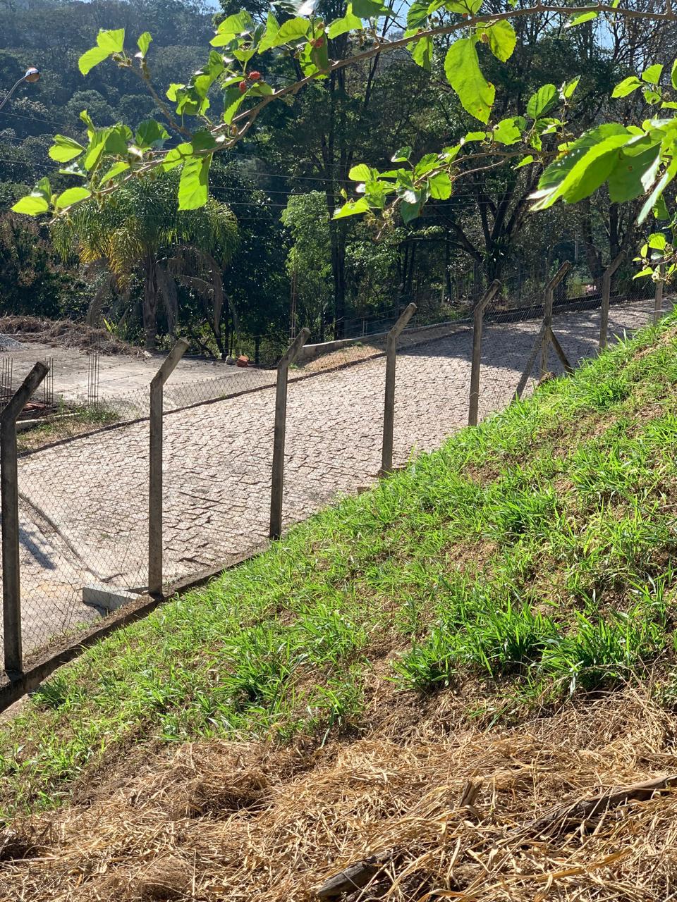 Terreno em condomínio de chácaras pronto para construir Estrada Vicinal Mario Covas Mairinque - 