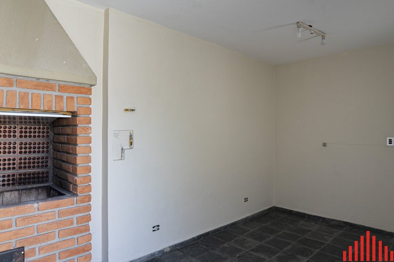 Casa para locação com 02 dormitórios, churrasqueira e 135 m² Rua Coronel Silvério Antônio de Morais São Paulo - 