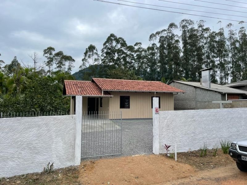 Casa em Benedito Novo - BENEDITO NOVO - 