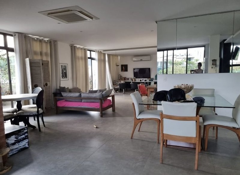 Cobertura única linear no Jardim Oceânico - Rio de Janeiro - 