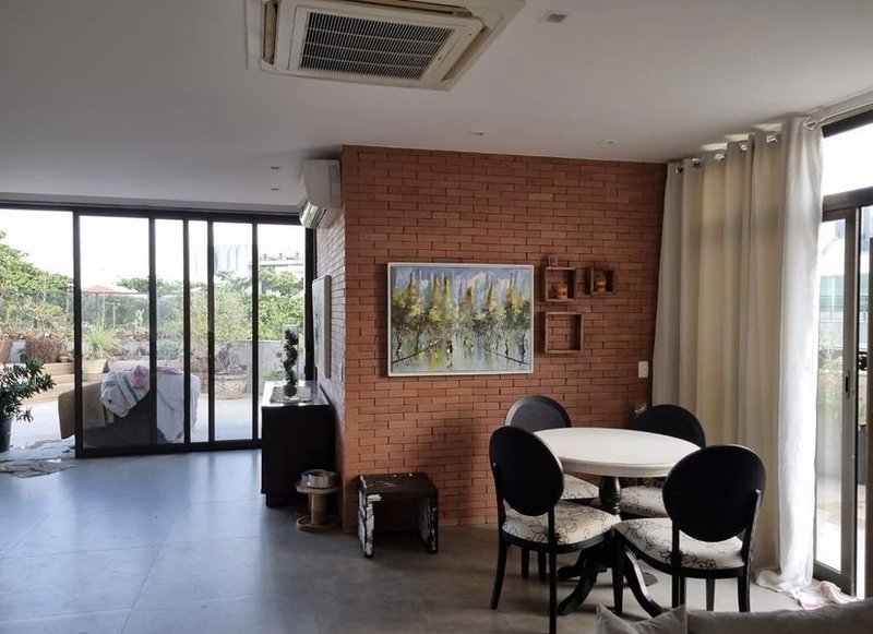 Cobertura única linear no Jardim Oceânico - Rio de Janeiro - 