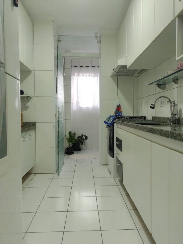 Apartamento 3 Dormitórios 74m2 - Vl. Lavínia - Mogi das Cruzes - 