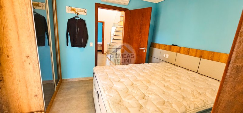 * OPORTUNIDADE* Casa em condomínio na Av. principal da Praia de Juquehy - À VENDA Avenida Mãe Bernarda São Sebastião - 