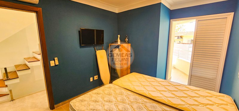 * OPORTUNIDADE* Casa em condomínio na Av. principal da Praia de Juquehy - À VENDA Avenida Mãe Bernarda São Sebastião - 
