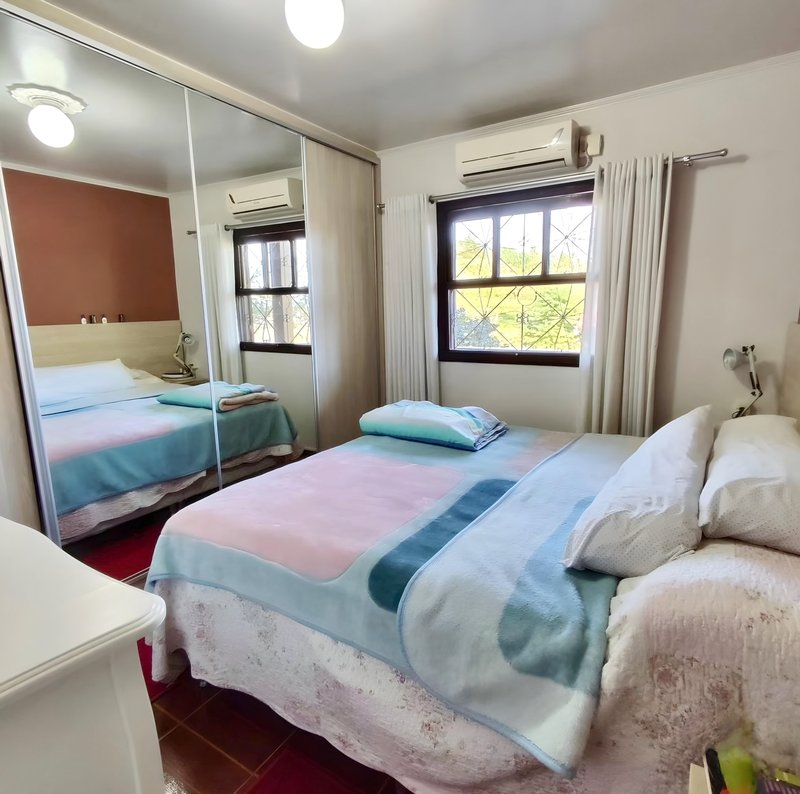 R$ 770.000 - BELO SÍTIO DE LAZER/MORADIA - CASA DE 120M2 - 5.600M2 - PURA NATUREZA Rua Sebastião Bristotti Taquara - 
