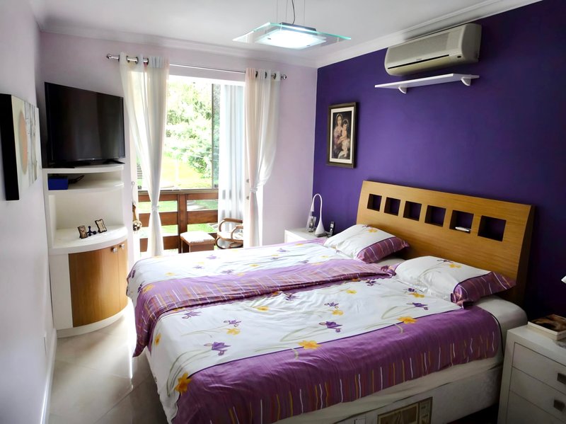 R$ 490.000 - PORTEIRA FECHADA - ÓTIMO APARTAMENTO - 106M2 - 2 DORM - 2 VAGAS - DEPÓSITO Travessa Dezenove de Novembro Porto Alegre - 