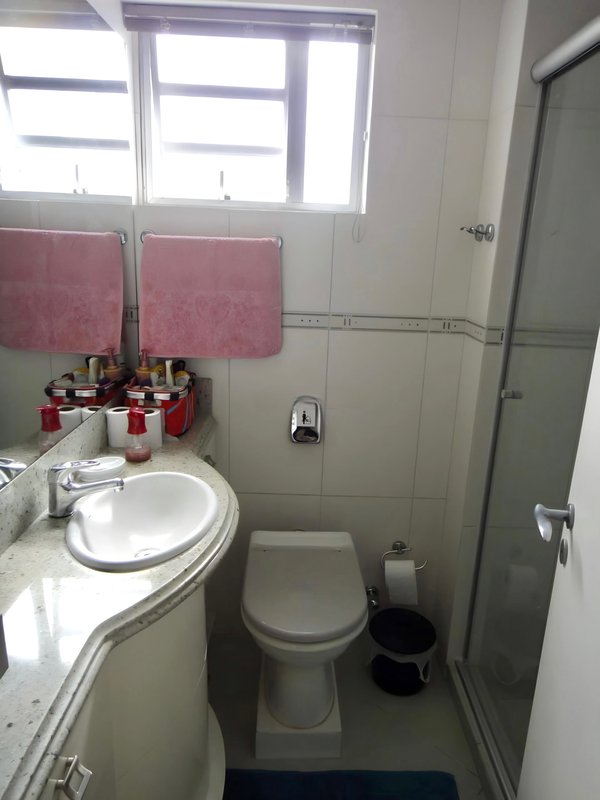 R$ 490.000 - PORTEIRA FECHADA - ÓTIMO APARTAMENTO - 106M2 - 2 DORM - 2 VAGAS - DEPÓSITO Travessa Dezenove de Novembro Porto Alegre - 