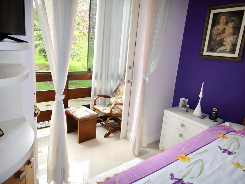 R$ 490.000 - PORTEIRA FECHADA - ÓTIMO APARTAMENTO - 106M2 - 2 DORM - 2 VAGAS - DEPÓSITO Travessa Dezenove de Novembro Porto Alegre - 