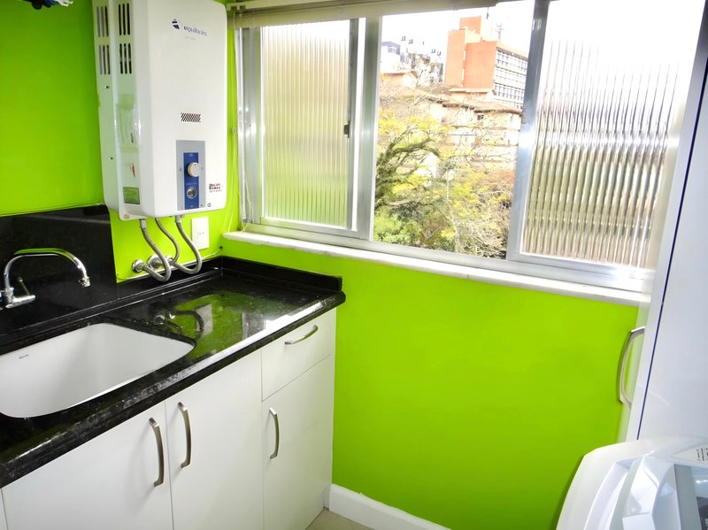 R$ 490.000 - PORTEIRA FECHADA - ÓTIMO APARTAMENTO - 106M2 - 2 DORM - 2 VAGAS - DEPÓSITO Travessa Dezenove de Novembro Porto Alegre - 