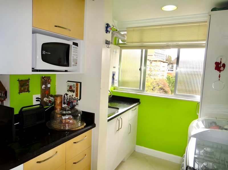 R$ 490.000 - PORTEIRA FECHADA - ÓTIMO APARTAMENTO - 106M2 - 2 DORM - 2 VAGAS - DEPÓSITO Travessa Dezenove de Novembro Porto Alegre - 