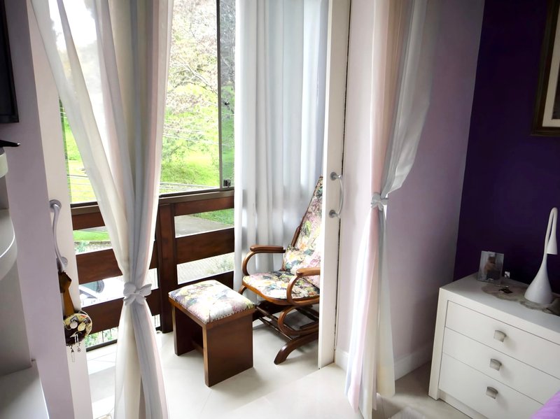 R$ 490.000 - PORTEIRA FECHADA - ÓTIMO APARTAMENTO - 106M2 - 2 DORM - 2 VAGAS - DEPÓSITO Travessa Dezenove de Novembro Porto Alegre - 
