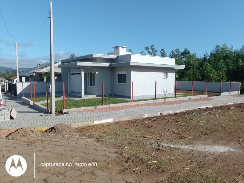 ✔️ Belíssimas casas em Presidente Lucena - Presidente Lucena - 