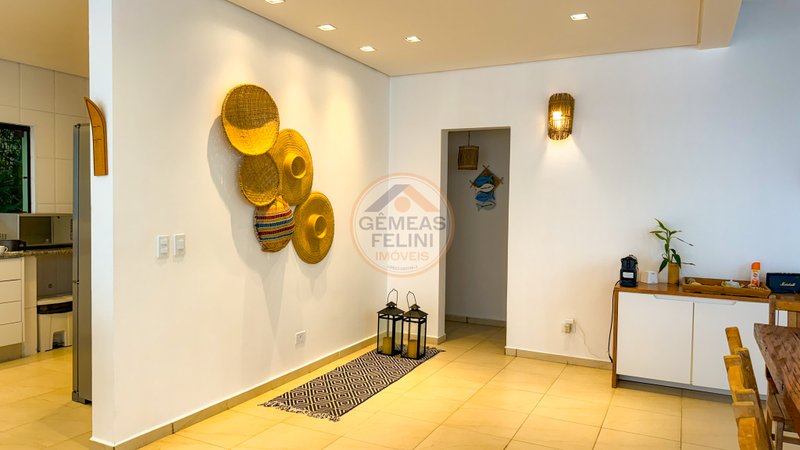 Casa em condomínio na Praia de Juquehy - VENDA E LOCAÇÃO Rua Iracema São Sebastião - 