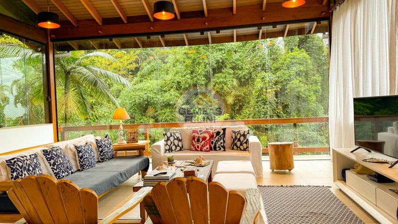 Casa em condomínio na Praia de Juquehy - VENDA E LOCAÇÃO Rua Iracema São Sebastião - 