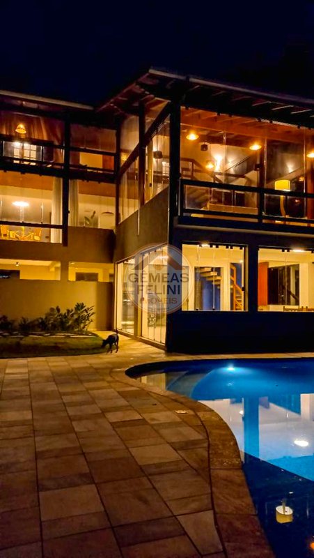 Casa em condomínio na Praia de Juquehy - VENDA E LOCAÇÃO Rua Iracema São Sebastião - 