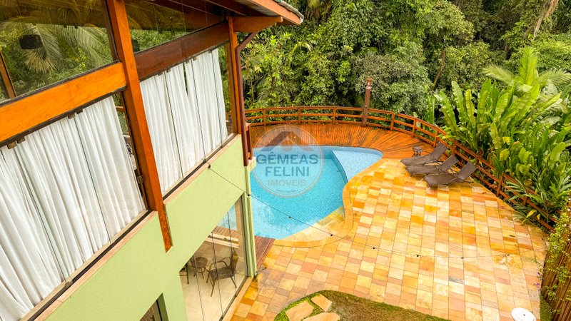 Casa em condomínio na Praia de Juquehy - VENDA E LOCAÇÃO Rua Iracema São Sebastião - 