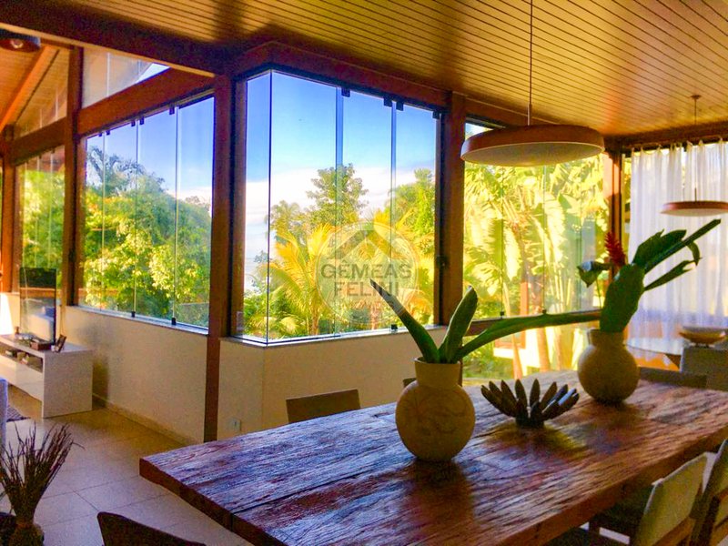 Casa em condomínio na Praia de Juquehy - VENDA E LOCAÇÃO Rua Iracema São Sebastião - 