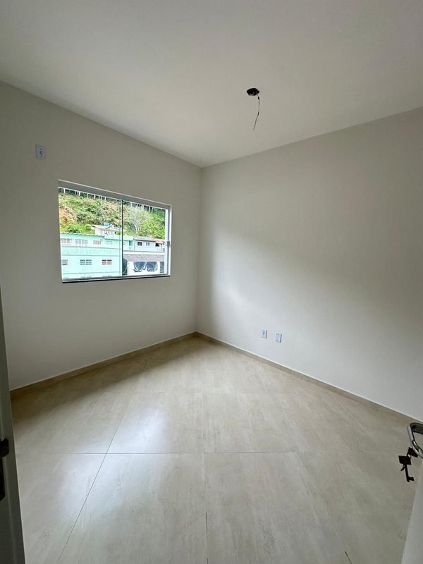 APARTAMENTO COM 2 DORMITÓRIOS NA AZAMBUJA - Brusque - 