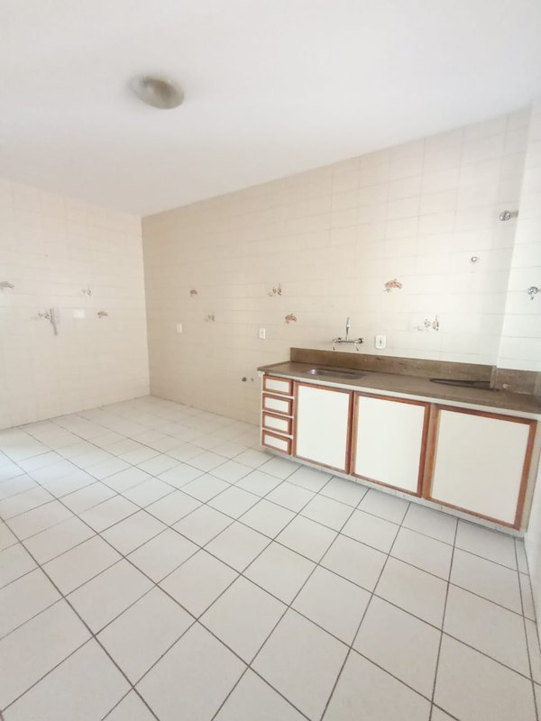 Apartamento com 3 dormitórios à venda, 175 m² por R$ 800.000 - Centro - Nova Friburgo/RJ - Nova Friburgo - 