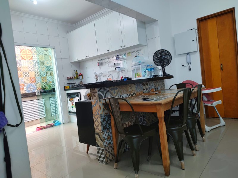 Casa com 3 Quartos e 2 banheiros à Venda, 120 m² por R$ 650.000 Rua Manacapuru São Paulo - 