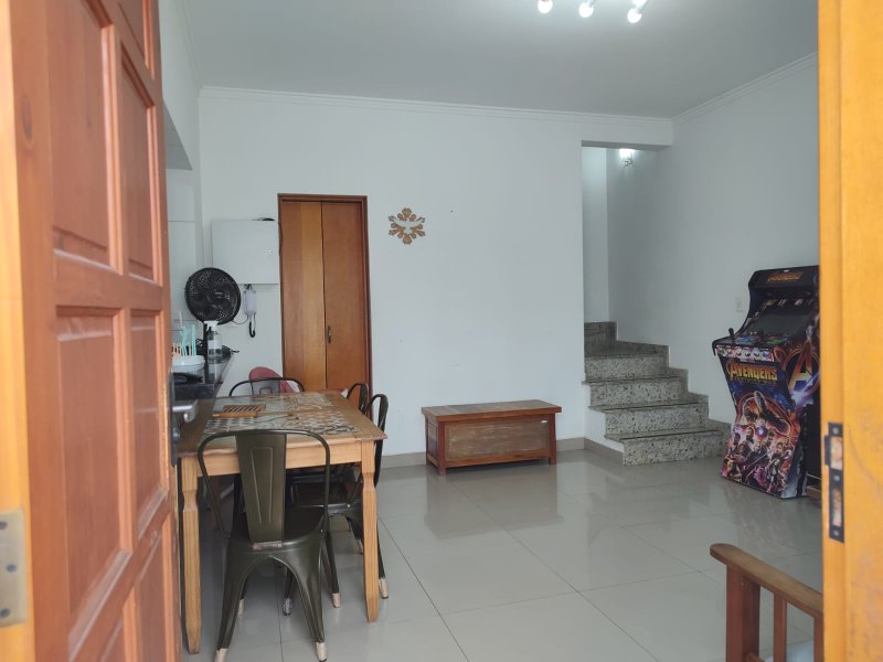 Casa com 3 Quartos e 2 banheiros à Venda, 120 m² por R$ 650.000 Rua Manacapuru São Paulo - 