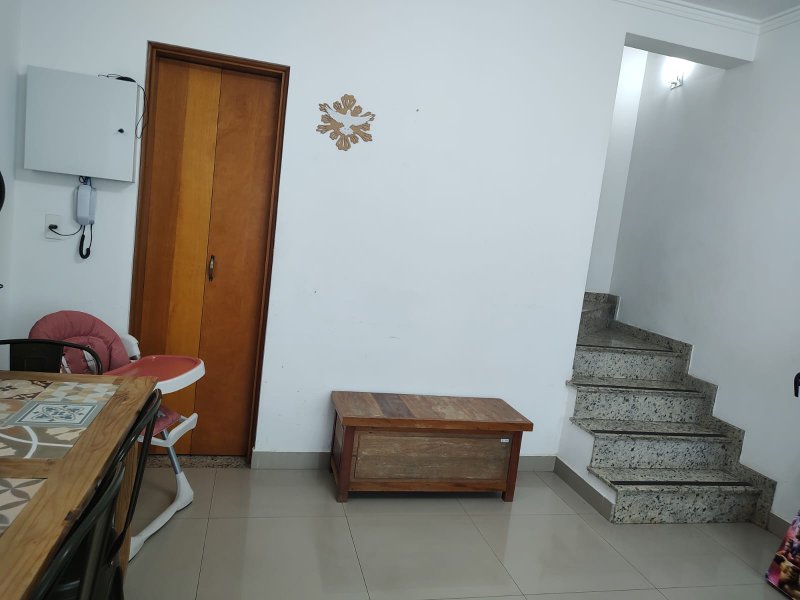 Casa com 3 Quartos e 2 banheiros à Venda, 120 m² por R$ 650.000 Rua Manacapuru São Paulo - 