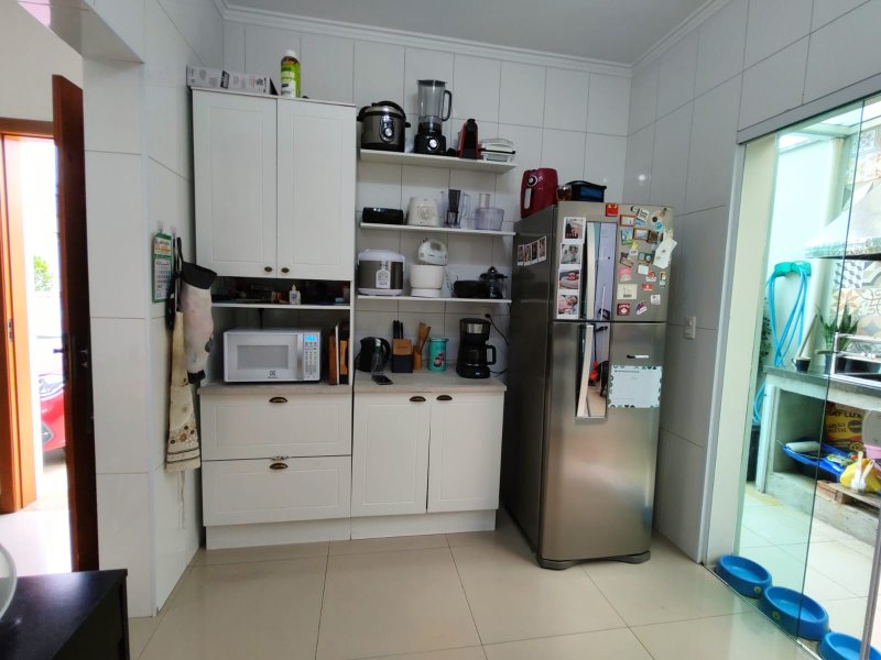 Casa com 3 Quartos e 2 banheiros à Venda, 120 m² por R$ 650.000 Rua Manacapuru São Paulo - 