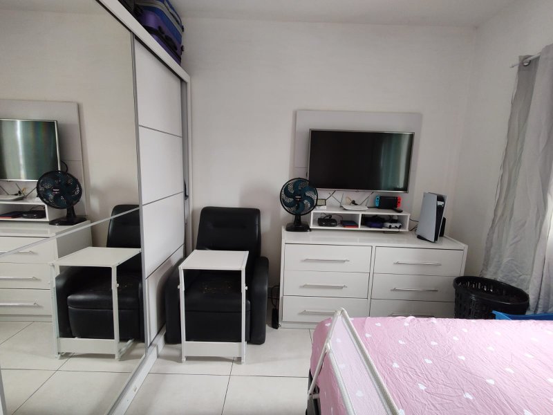 Casa com 3 Quartos e 2 banheiros à Venda, 120 m² por R$ 650.000 Rua Manacapuru São Paulo - 