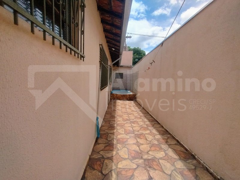 JARDIM PERDIZES - RESIDÊNCIA 02 DORM. SENDO 01 SUÍTE  Bauru - 