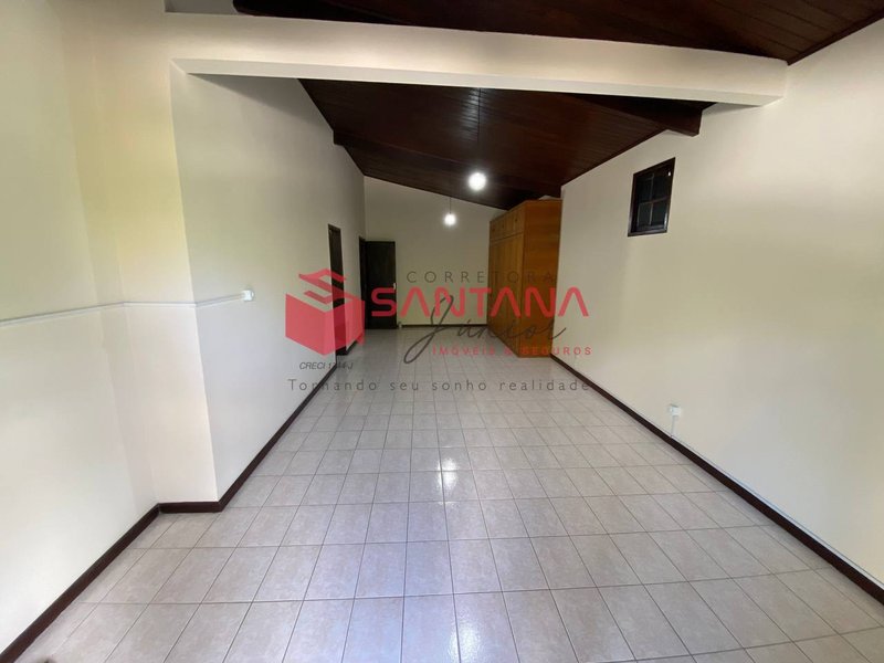 Casa com 4/4 sendo 2 suítes em Vilas do Atlântico. (INDISPONÍVEL) Alameda Praia de Imbe Lauro de Freitas - 