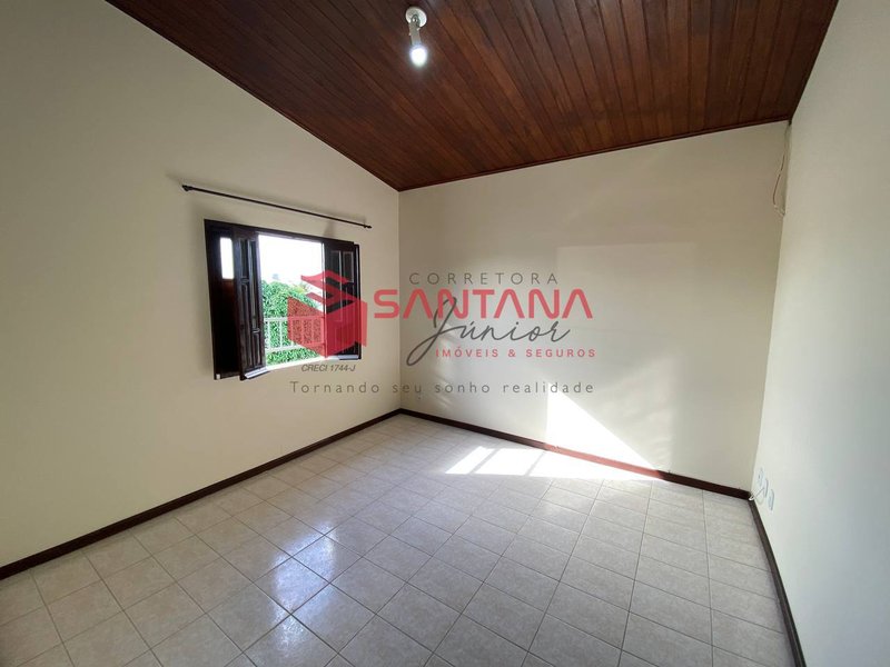 Casa com 4/4 sendo 2 suítes em Vilas do Atlântico. (INDISPONÍVEL) Alameda Praia de Imbe Lauro de Freitas - 