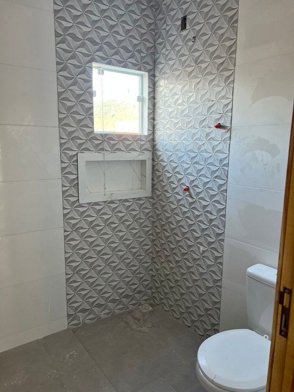 CASA GEMINADA COM 1 SUÍTE MAIS 2 DORMITÓRIOS NA LIMEIRA - Brusque - 