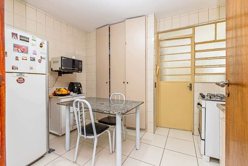 Apartamento à venda com 3 quartos, 111m² - Foto 19