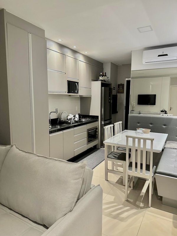 APARTAMENTO COM 2 DORMITÓRIOS NO SÃO LUIZ - Brusque - 