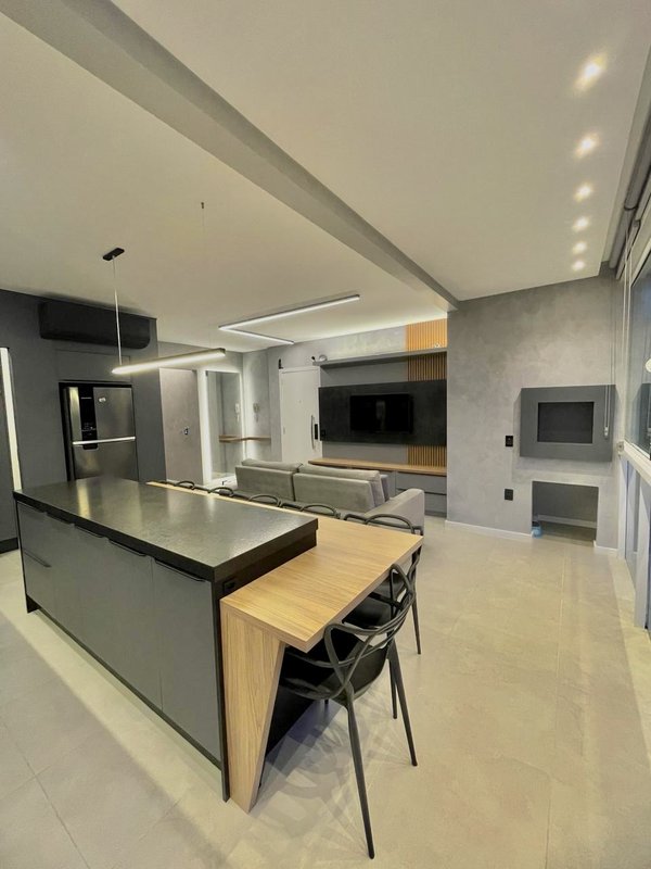 APARTAMENTO COM 1 SUÍTE MAIS 1 DORMITÓRIO NO BRUSCHAL - Brusque - 