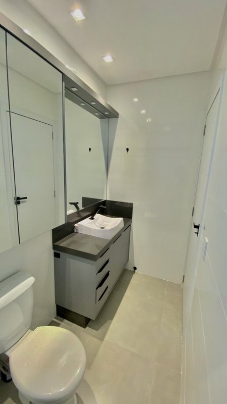 APARTAMENTO COM 1 SUÍTE MAIS 1 DORMITÓRIO NO BRUSCHAL - Brusque - 