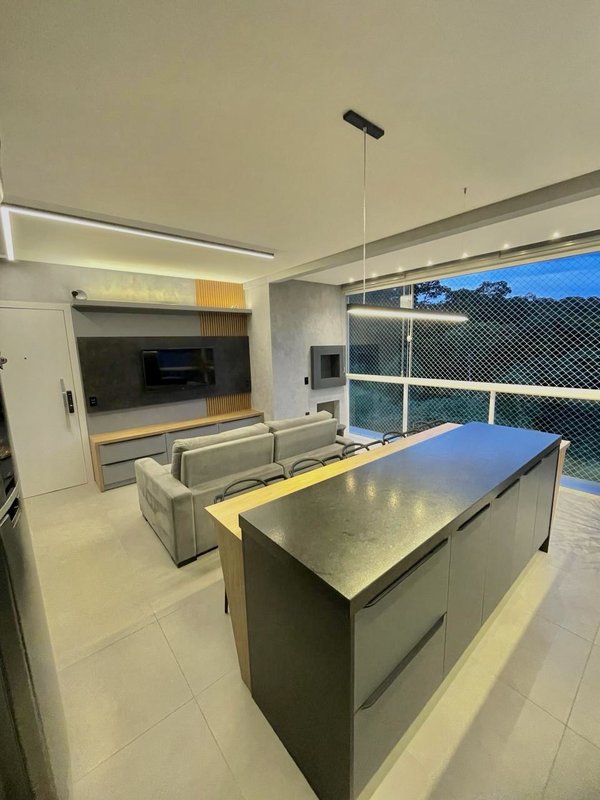 APARTAMENTO COM 1 SUÍTE MAIS 1 DORMITÓRIO NO BRUSCHAL - Brusque - 