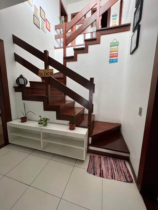 CASA COMERCIAL PARA LOCAÇÃO/ALUGUEL PISCINA VILAS DO ATLÂNTICO LAURO FREITAS Avenida Praia de Pajussara Lauro de Freitas - 
