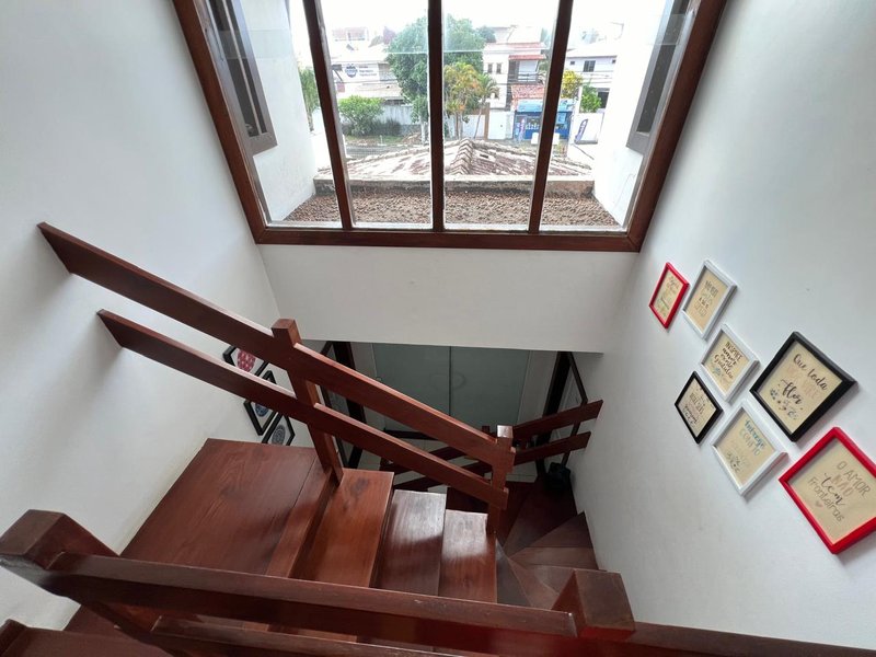 CASA COMERCIAL PARA LOCAÇÃO/ALUGUEL PISCINA VILAS DO ATLÂNTICO LAURO FREITAS Avenida Praia de Pajussara Lauro de Freitas - 