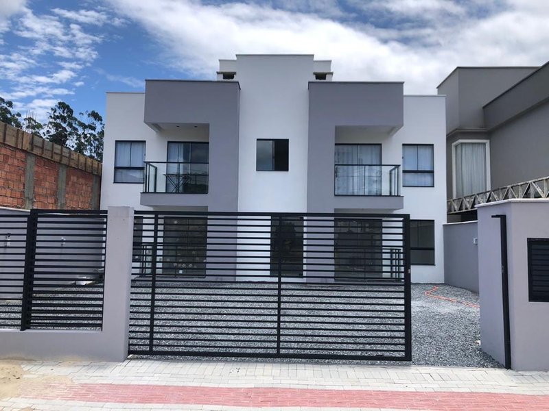 APARTAMENTO COM 1 SUITE MAIS 1 DORMITÓRIO NA SANTA TEREZINHA - Brusque - 