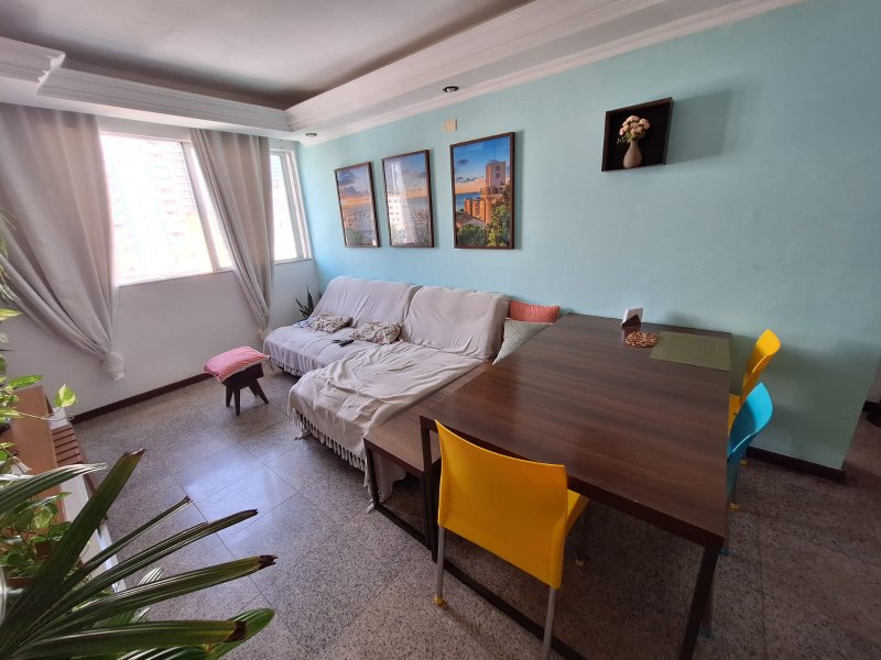 APARTAMENTO 2 QUARTOS DEPEND&Ecirc;NCIA GARAGEM ELEVADOR ANDAR ALTO &Agrave; VENDA NA BARRA! Rua Raul Drumond Salvador - 