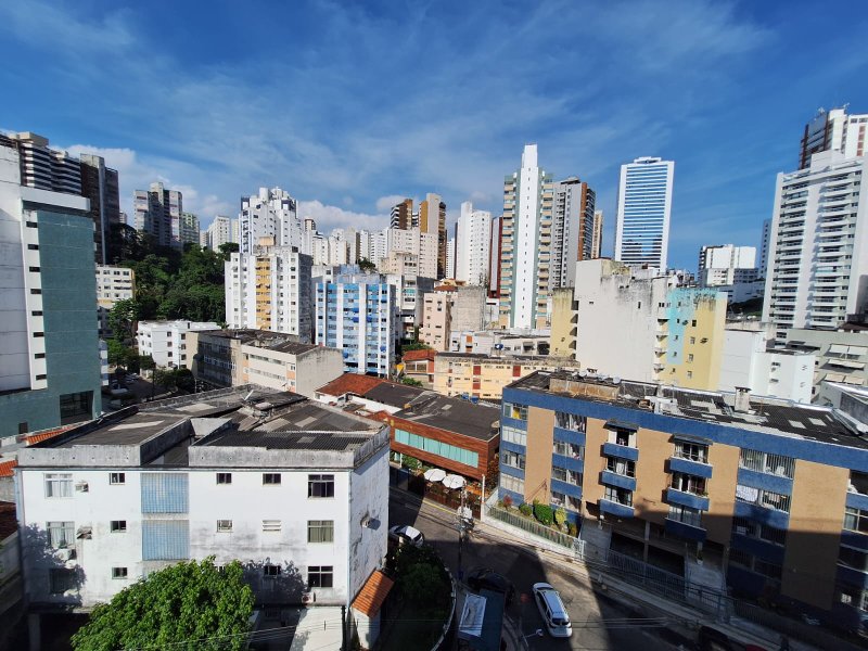 APARTAMENTO 2 QUARTOS DEPEND&Ecirc;NCIA GARAGEM ELEVADOR ANDAR ALTO &Agrave; VENDA NA BARRA! Rua Raul Drumond Salvador - 